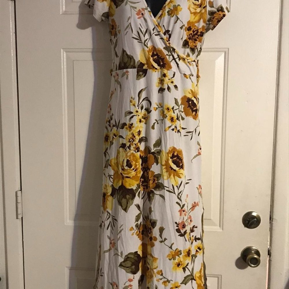 MRT 1030 Women L floral print dress